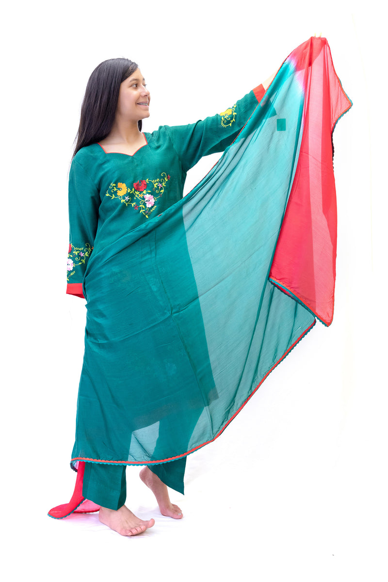 Green Silk Salwar Kameez- Suit - Trendz & Traditionz Boutique