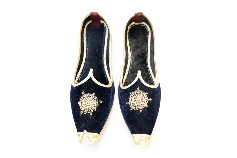 Black Dulha Khussa - Men's Shoes - South Asian Fashion & Unique Home Decor