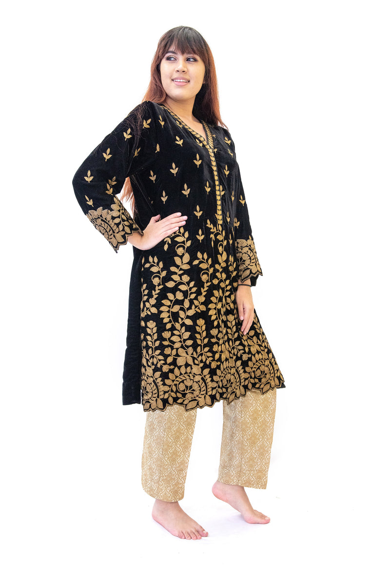 Black & Gold Velvet Salwar Kameez - IZNIK Suit - South Asian Fashion