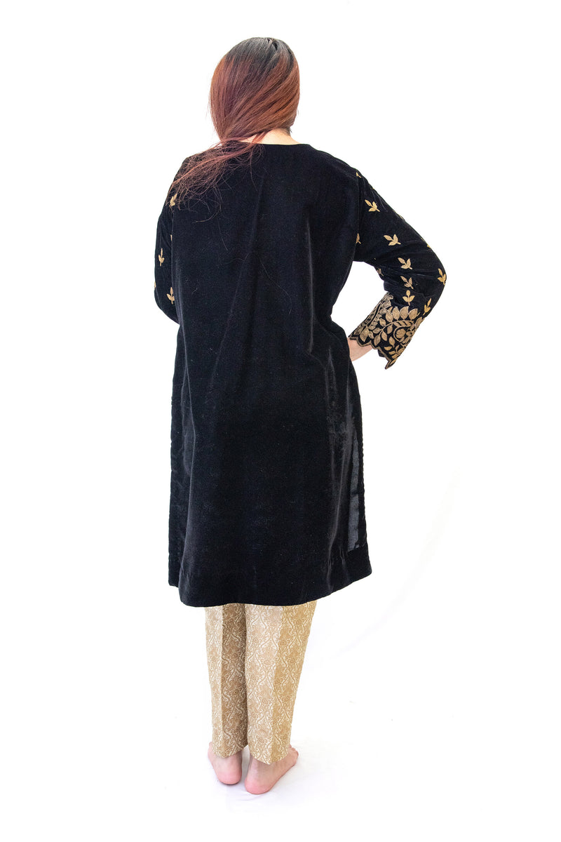 Black & Gold Velvet Salwar Kameez - IZNIK Suit - South Asian Fashion