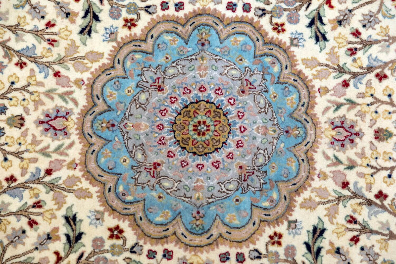 Pakistani Handmade Wool Rug with Motifs-Trendz & Traditionz Boutique