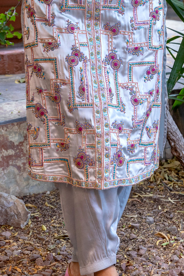 Silk Suit Hand Embroidery- Trendz & Traditionz Boutique