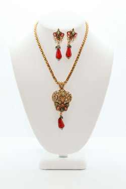 Gold Jewelry Set With Jewel Accents - Women's South Asian Jewelry