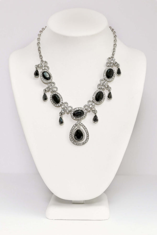 Black Melantine Statement Necklace Set in Silver