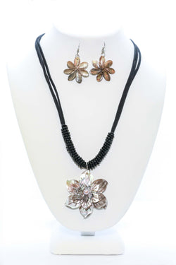 Floral Necklace and Earring Set - Trendz & Traditionz Boutique