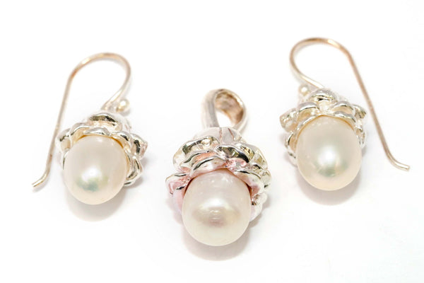 White Pendant and Earring Set - South Asian Fashion & Unique Home Decor